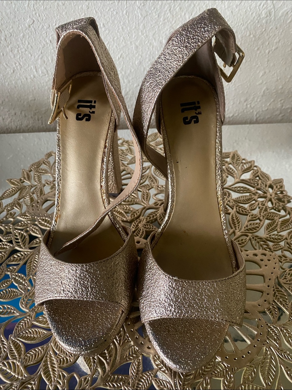 Metallic Rose Gold Ankle-Strap Heels
***NO BOX ***